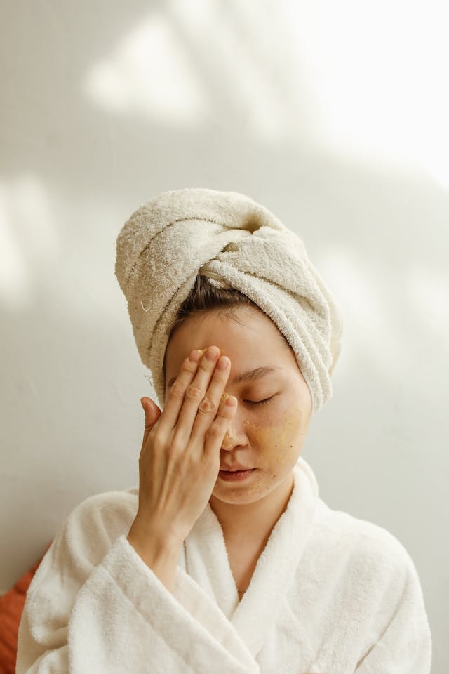 Skincare Practices to Combat Forehead Wrinkles